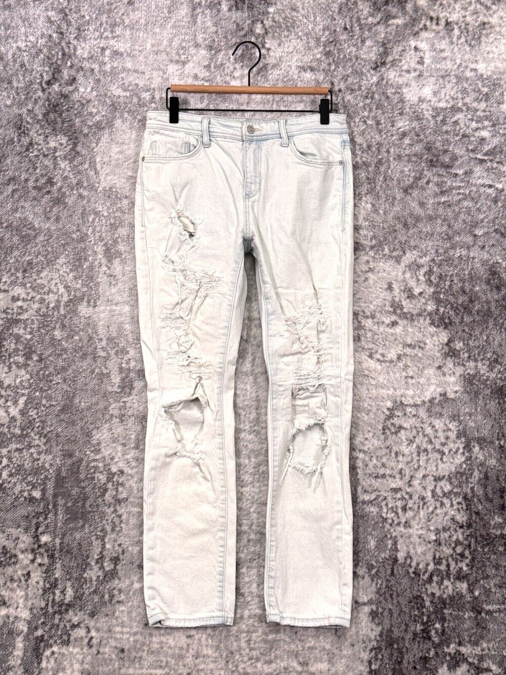 Anthropologie Jeans 28 Womens Pilcro Slim Boyfriend Bleached Distressed Denim